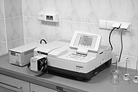 Shimadzu 1700 PharmaSpec<br>UV-Vis spectrophotometer